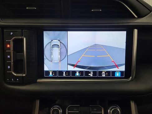 Used 2021 GMC Yukon Denali w/ Denali Premium Package AWD/4WD image 39