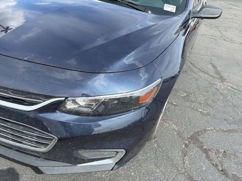 Used 2017 Chevrolet Malibu LS FWD image 19