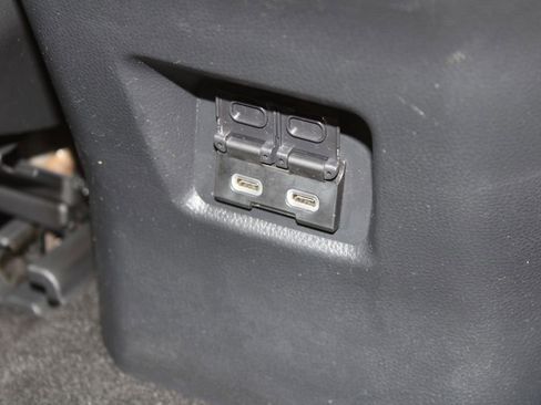 Used 2023 Toyota RAV4 XLE w/ Convenience Package image 33