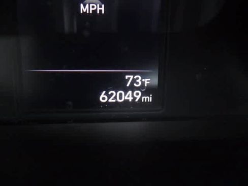 Used 2023 Hyundai Elantra SEL image 19