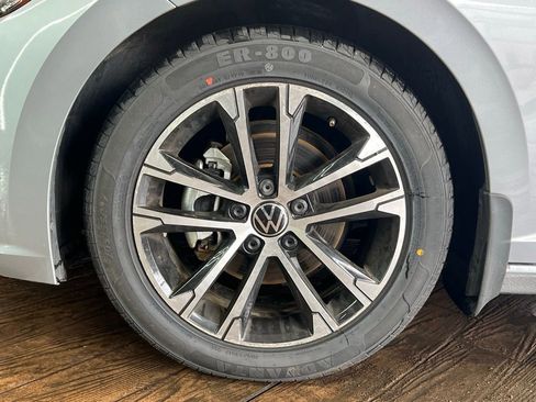 Used 2023 Volkswagen Jetta Sport image 34