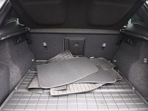 Used 2023 Volvo XC40 B5 Plus w/ Driver Assist Package image 31