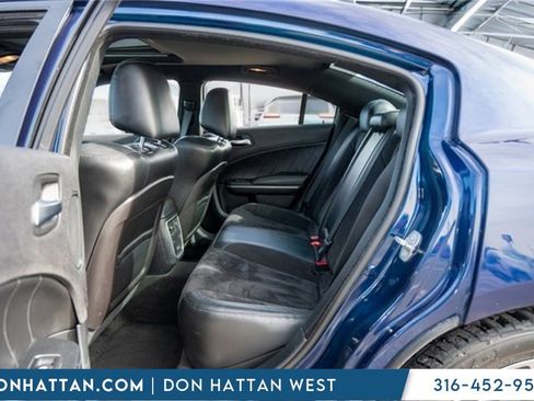 Used 2015 Dodge Charger R/T Scat Pack w/ Technology Group image 22