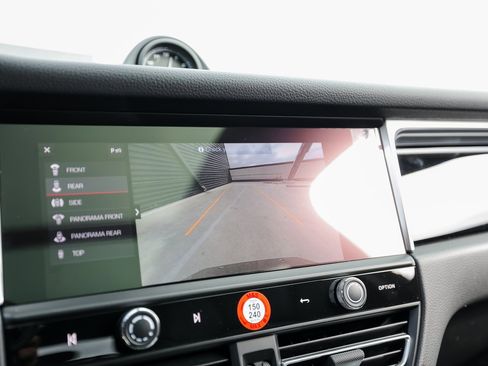 New 2026 Porsche Macan S image 19