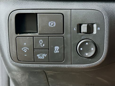 Used 2024 Hyundai Ioniq 6 SE image 17