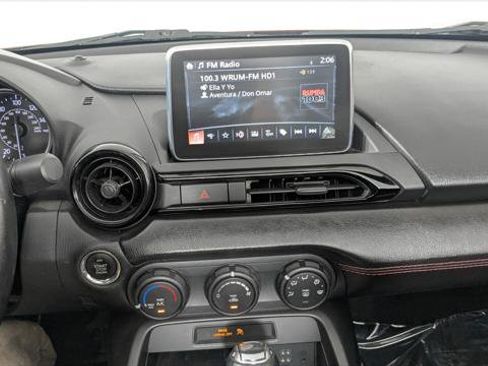 Used 2016 MAZDA MX-5 Miata Club image 22