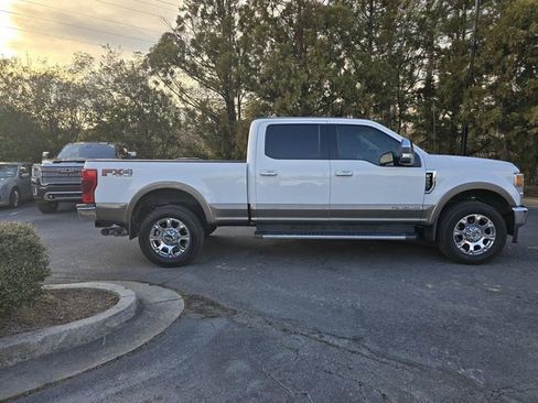 Used 2020 Ford F250 Lariat image 6