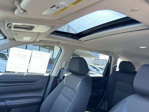 Used 2025 Honda CR-V EX image 18