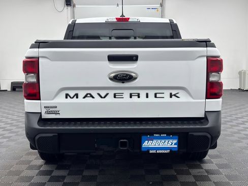 Used 2024 Ford Maverick Lariat w/ Black Appearance Package FWD image 8
