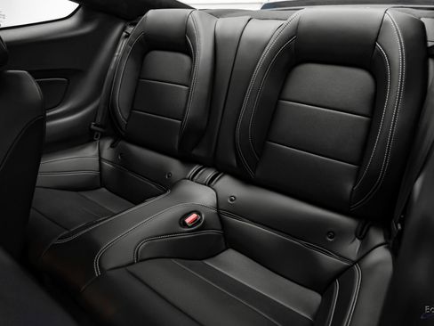 Used 2022 Ford Mustang Shelby GT500 w/ Technology Package RWD image 82