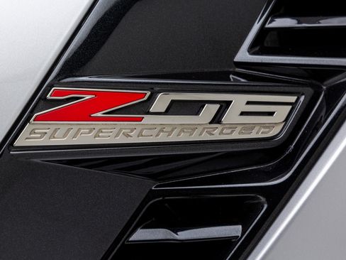 Used 2019 Chevrolet Corvette Z06 image 37