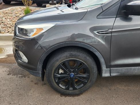 Used 2019 Ford Escape SE AWD/4WD image 5