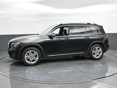 Used 2023 Mercedes-Benz GLB 250 4MATIC image 7