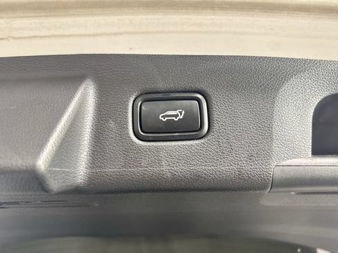 Used 2022 Kia Telluride SX w/ Nightfall Edition Package AWD/4WD image 37