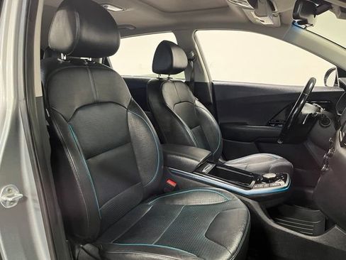 Used 2019 Kia Niro EX Premium FWD image 10