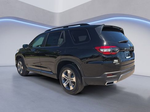 New 2026 Honda Pilot EX-L image 3