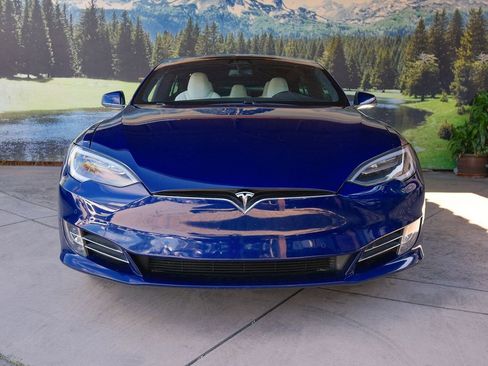 Used 2018 Tesla Model S 75D image 2