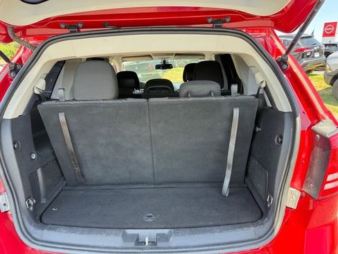 Used 2020 Dodge Journey SE w/ Blacktop Package FWD image 15