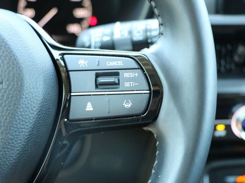 Used 2025 Honda CR-V EX-L image 21