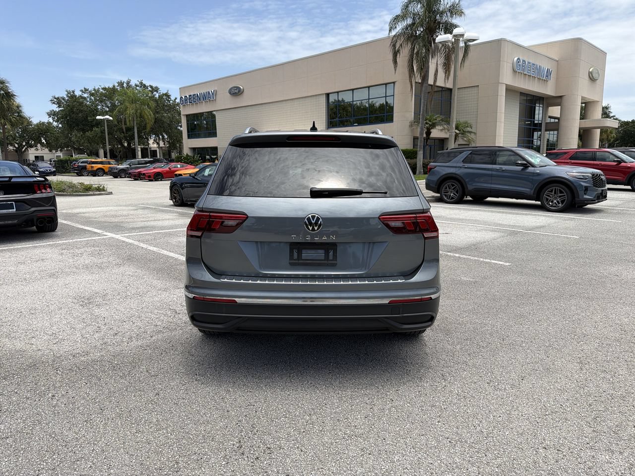 Used 2024 Volkswagen Tiguan Wolfsburg Edition FWD image 4