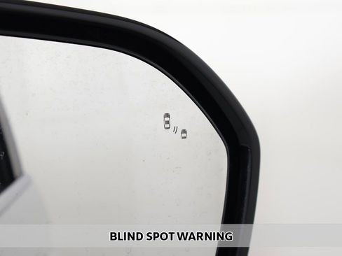 Used 2024 Ford Expedition Max XLT image 5