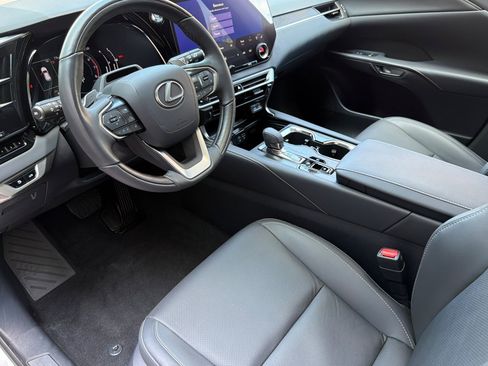 Used 2024 Lexus RX 350 Premium w/ Convenience Package FWD image 9