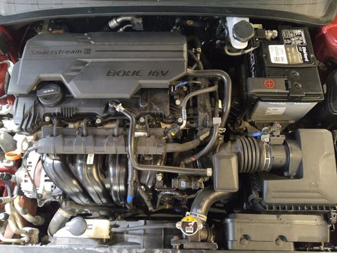 Used 2024 Hyundai Elantra SEL w/ Convenience Package FWD image 30