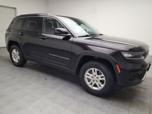 Used 2023 Jeep Grand Cherokee Laredo RWD image 11