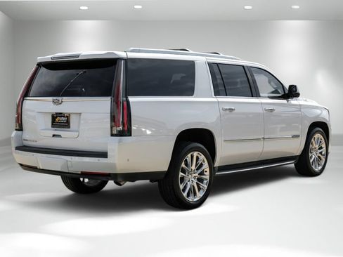 Used 2019 Cadillac Escalade ESV Premium Luxury RWD image 7
