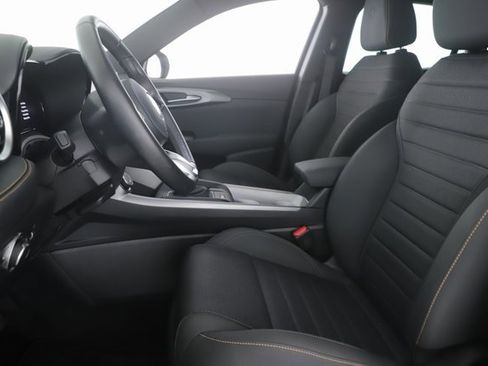 Used 2024 Alfa Romeo Tonale Ti image 16