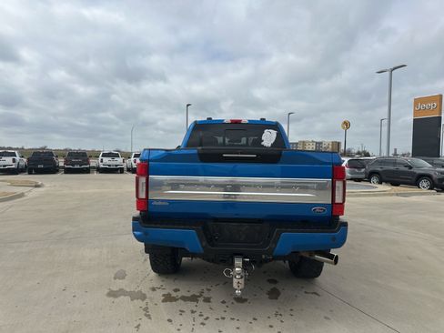 Used 2021 Ford F250 Platinum w/ Tremor Off-Road Package image 4