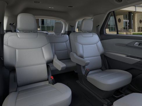 New 2026 Ford Explorer Active w/ Active Comfort Package RWD image 11