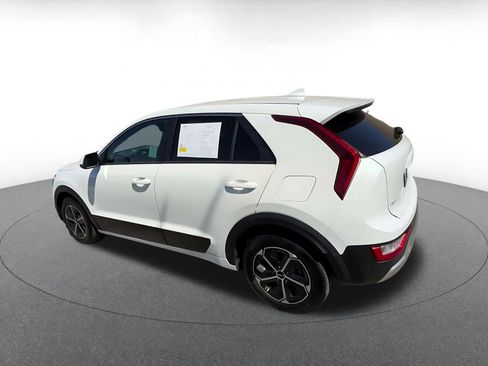 Used 2026 Kia Niro LX FWD image 10