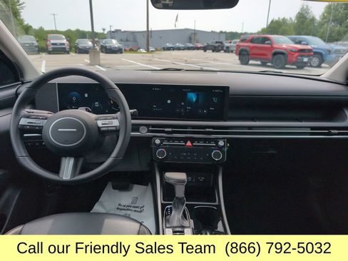 Used 2025 Hyundai Tucson SEL AWD/4WD image 13