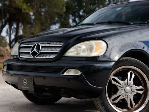 Used 2005 Mercedes-Benz ML 350 4MATIC image 24