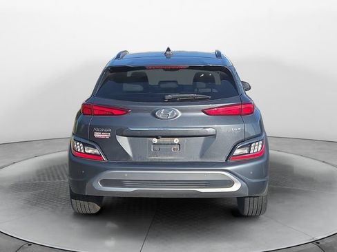 Used 2022 Hyundai Kona Limited w/ Cargo Package FWD image 4
