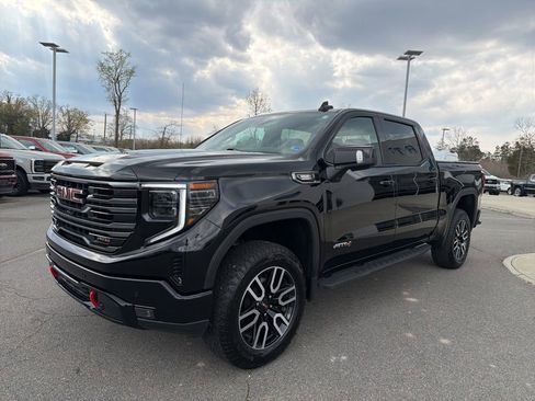 Used 2025 GMC Sierra 1500 AT4 AWD/4WD image 8