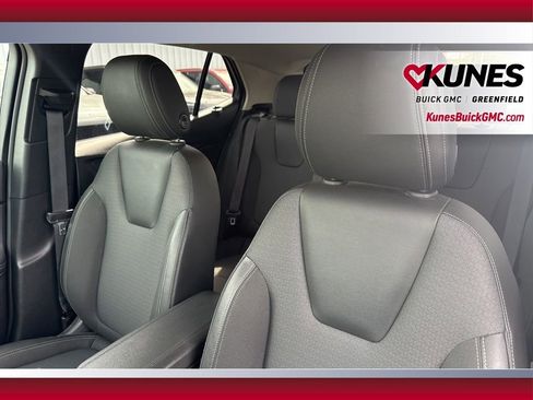 Used 2025 Buick Encore GX Preferred AWD/4WD image 15