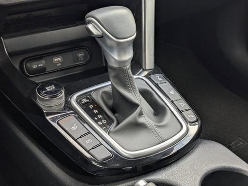 Certified 2025 Kia Seltos EX AWD/4WD image 25