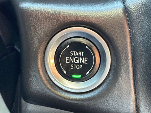 Used 2024 Chevrolet Tahoe LT AWD/4WD image 22
