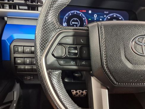 Used 2024 Toyota Tacoma TRD Sport w/ TRD Sport Upgrade Package RWD image 17