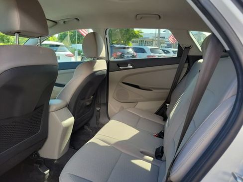 Used 2021 Hyundai Tucson SE FWD image 10