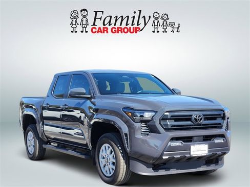 Used 2024 Toyota Tacoma SR5 image 2