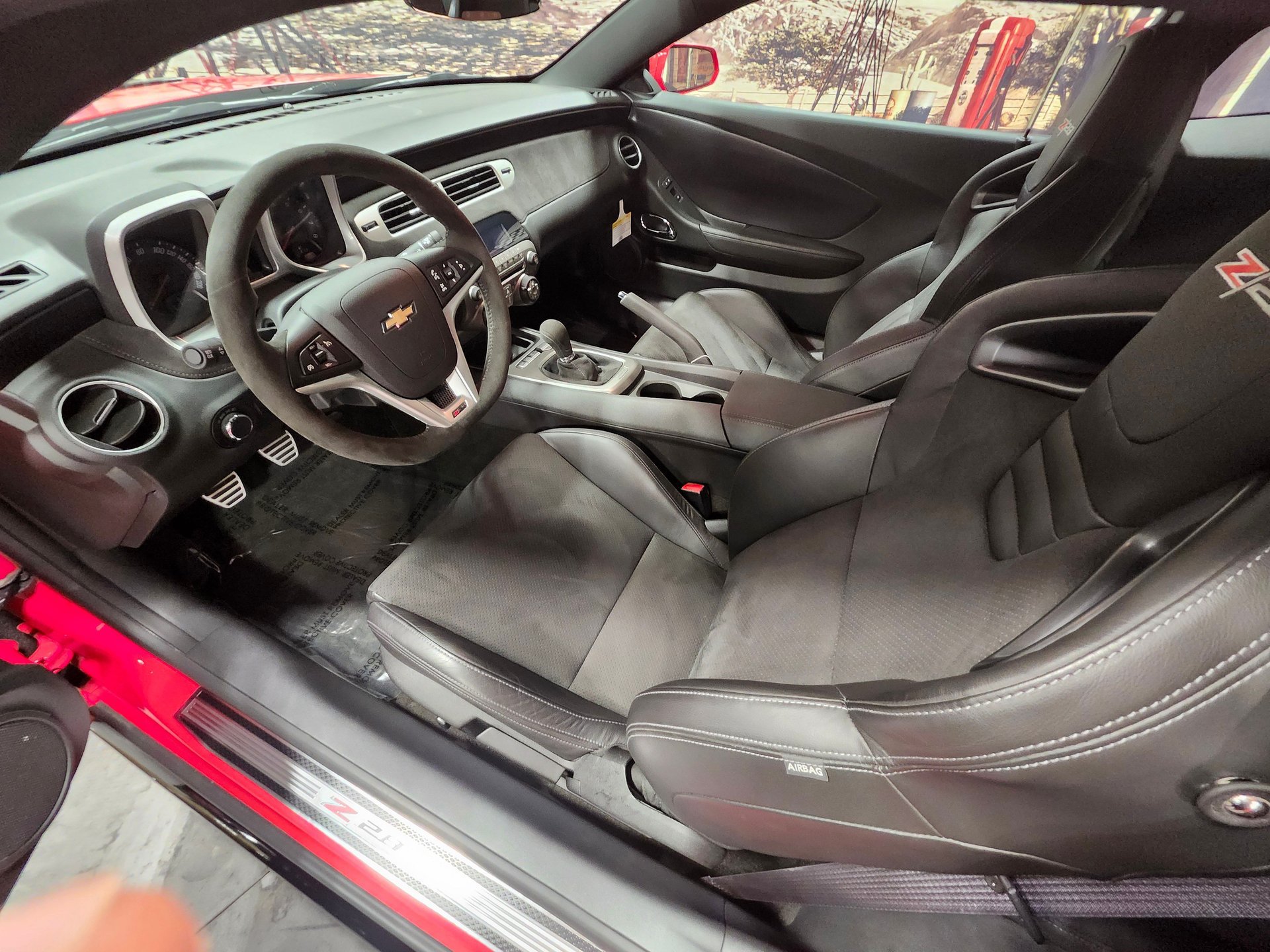 Used 2015 Chevrolet Camaro Z/28 RWD image 22