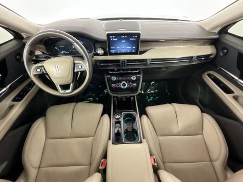 Used 2022 Lincoln Corsair Reserve w/ Equipment Group 201A image 10