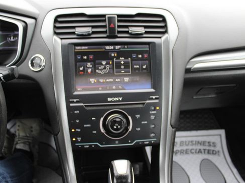 Used 2014 Ford Fusion Titanium image 15