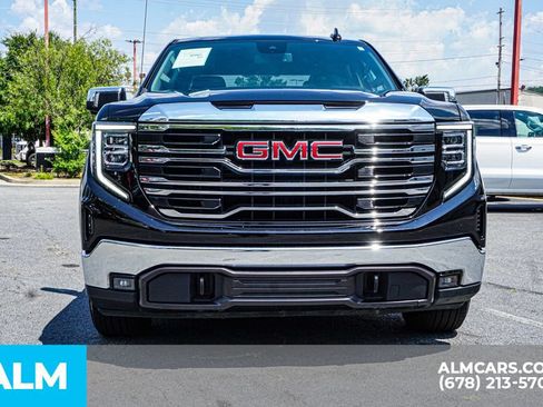 Used 2025 GMC Sierra 1500 SLT RWD image 9