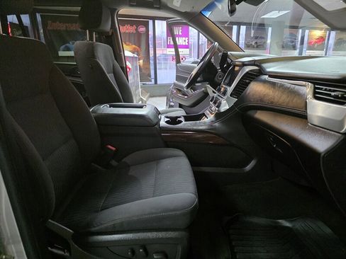 Used 2017 GMC Yukon SLE w/ Convenience Package image 17