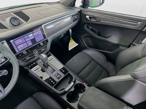 New 2026 Porsche Macan GTS AWD/4WD image 25