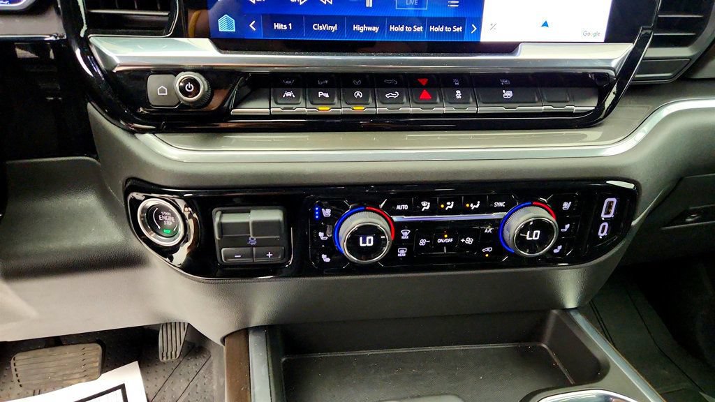 Used 2026 Chevrolet Silverado 1500 High Country w/ High Country Premium Package AWD/4WD image 18
